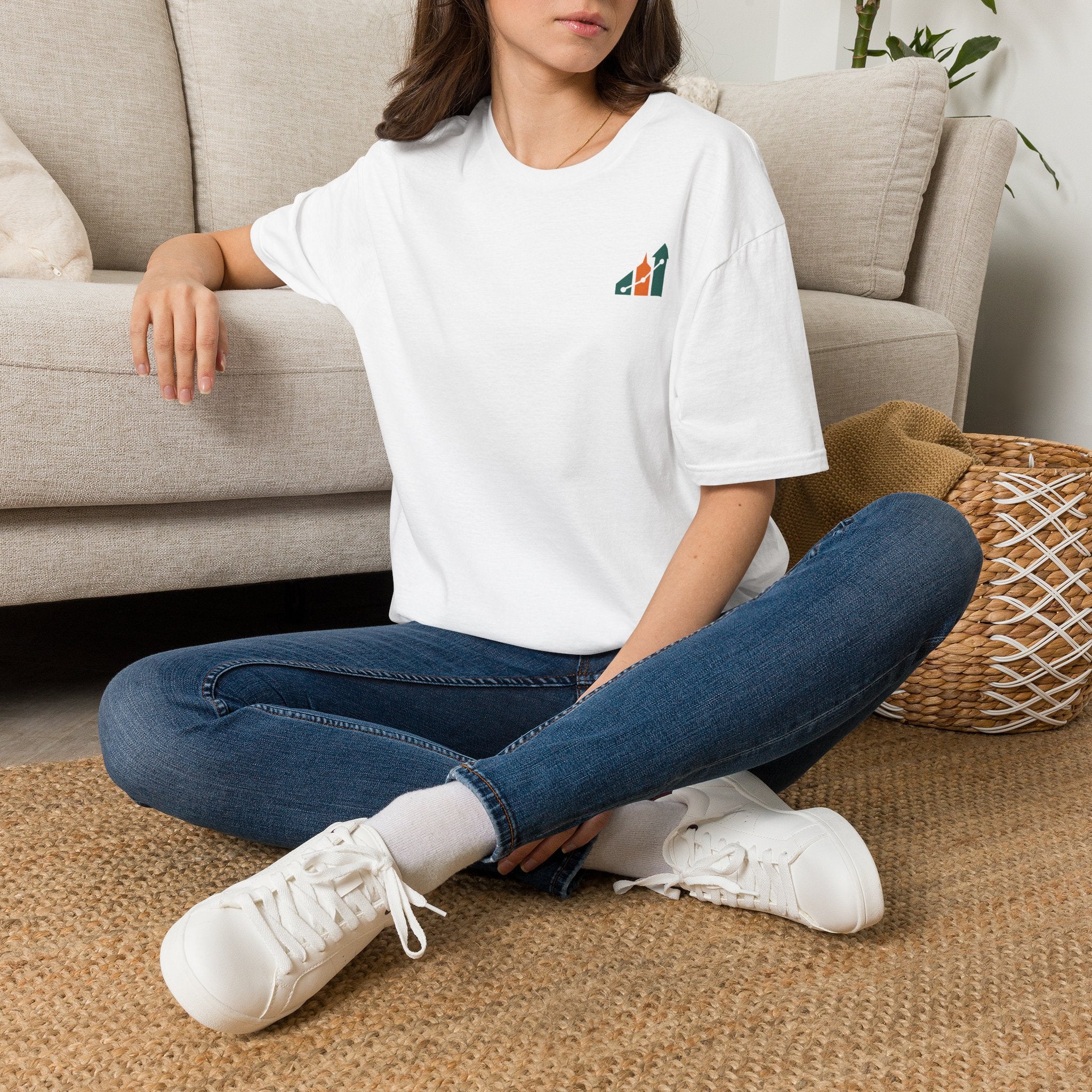 T-Shirt — Minimal Growth Arrow Logo Tee